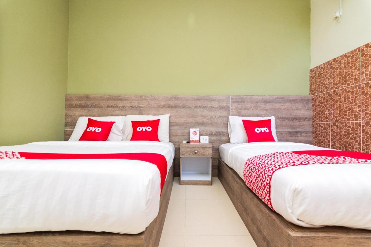 Vaccinated Staff - Oyo 1703 Terang Bintang Hotel Batam Екстериор снимка