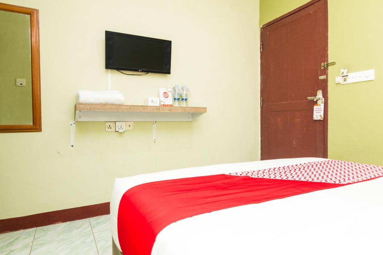 Vaccinated Staff - Oyo 1703 Terang Bintang Hotel Batam Екстериор снимка