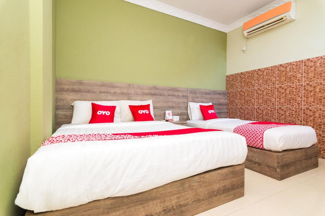 Vaccinated Staff - Oyo 1703 Terang Bintang Hotel Batam Екстериор снимка
